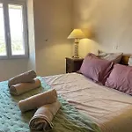 펜션 La Ferme L'etang Vachères